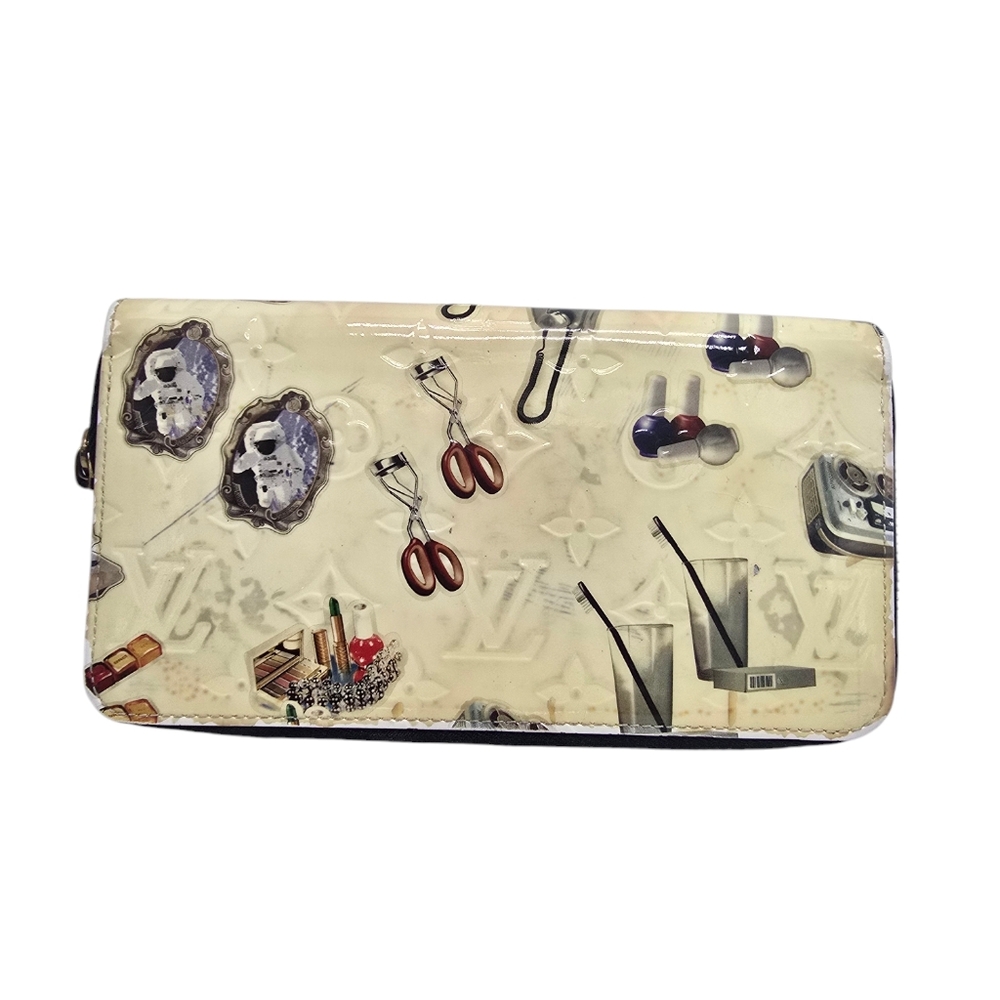 Limited Edition LV Sticker Contine tal Wallet Pre-loved